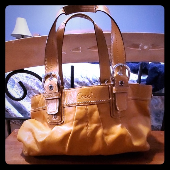 Coach handbag - Picture 1 of 6
